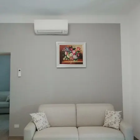 Roel Garden View Apartment