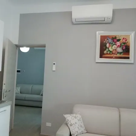 Apartment Roel Garden View *