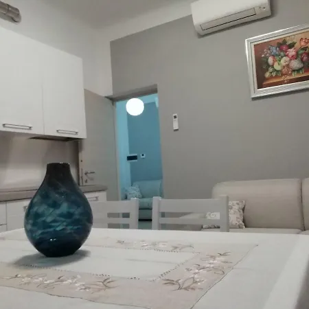 Apartment Roel Garden View La Spezia