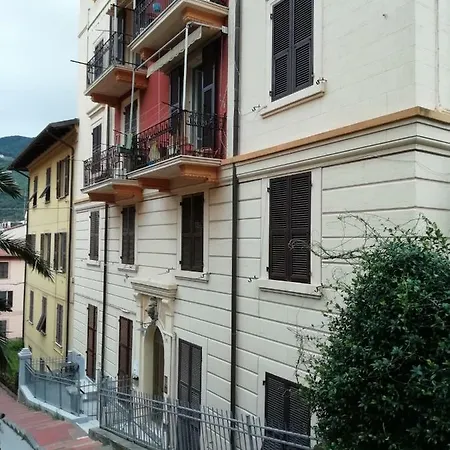 Roel Garden View Apartment La Spezia